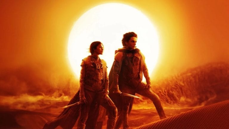 O artigo apresenta cinco clássicos da ficção científica adaptados para o cinema: **Duna**, **Laranja Mecânica**, **O Planeta dos Macacos**, **Blade Runner** e **Viagem ao Centro da Terra**. Essas obras exploram temas como humanidade, inteligência artificial e aventura, mantendo-se relevantes e inspiradoras para o gênero.
