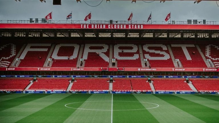 Nottingham Forest x Everton: onde assistir e horário