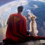 A DC Studios lançou uma prévia estendida de *Superman*, com cenas inéditas, incluindo a Fortaleza da Solidão. Dirigido por James Gunn, o filme explora a dualidade do herói e marca o novo Universo DC. Estreia em 11 de julho. (Fonte: Nebulosa Pop)