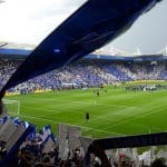 Leicester e Newcastle se enfrentam na 31ª rodada da Premier League nesta segunda (7), às 16h (horário de Brasília), no King Power Stadium. O Newcastle busca vaga em competições europeias, enquanto o Leicester tenta escapar do rebaixamento. Transmissão ao vivo pela ESPN e Disney+. Jogo crucial para ambos.