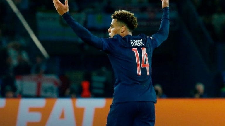 PSG vira sobre Aston Villa e abre vantagem na Champions