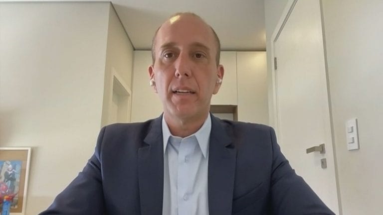 "PF apreende carro e celular de prefeito em operação"