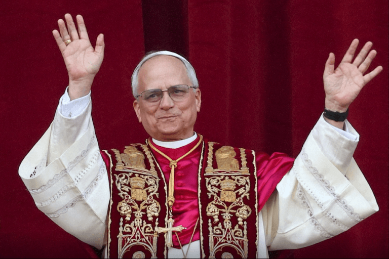 Papa Leão XIV cancelou viagem ao Brasil para conclave