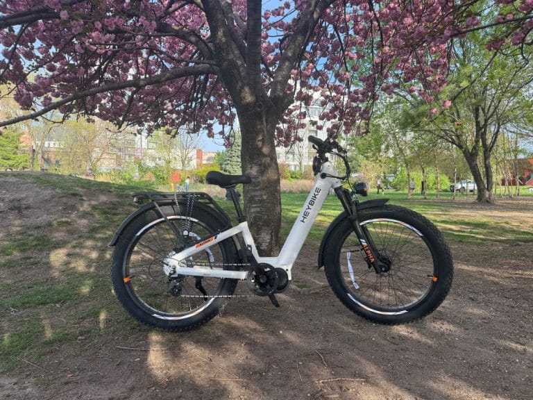 Heybike Alpha: e-bike acessível com motor central e boa autonomia