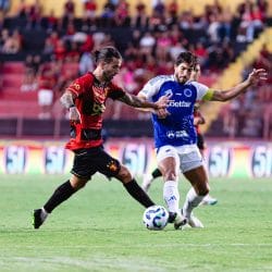 Cruzeiro goleia Sport e se firma no G4 do Brasileirão