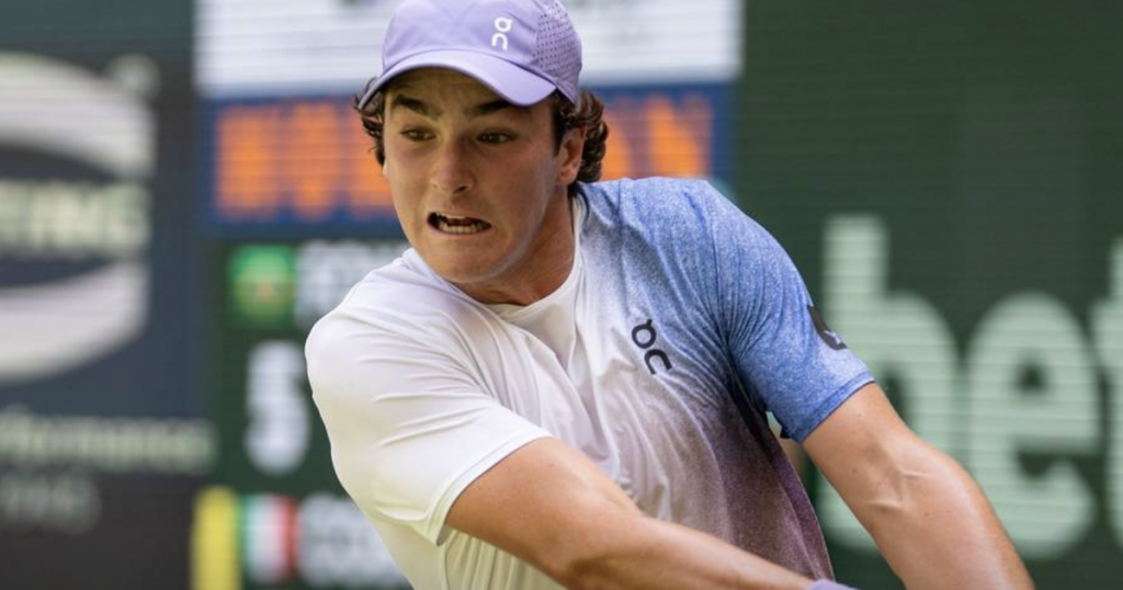 João Fonseca perde para pupilo de Federer em estreia na grama em Halle