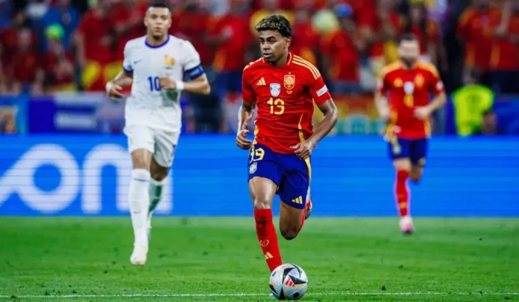 Espanha e França decidem vaga na final da Nations League